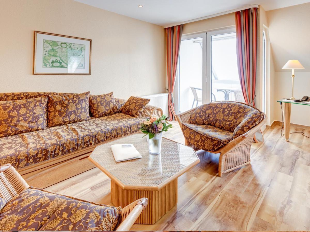 Two-Bedroom Suite with Sea View,1003387035:JPEG