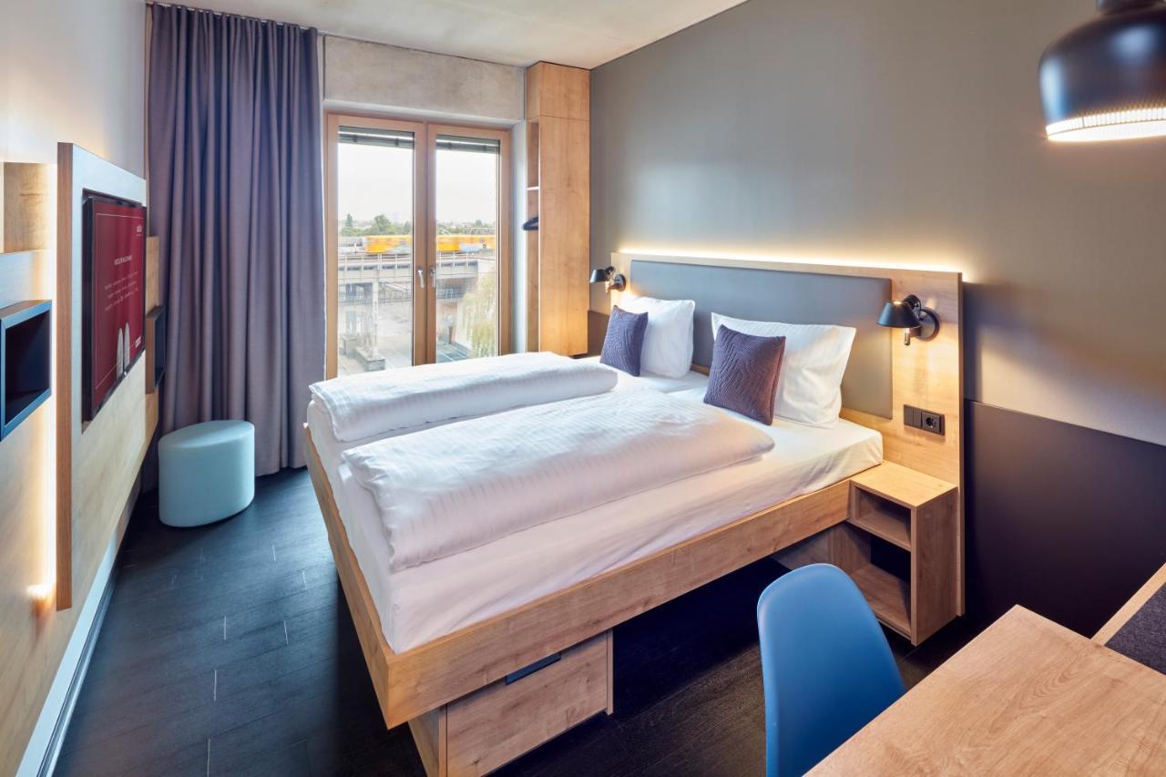 Doppel- oder Zweibettzimmer