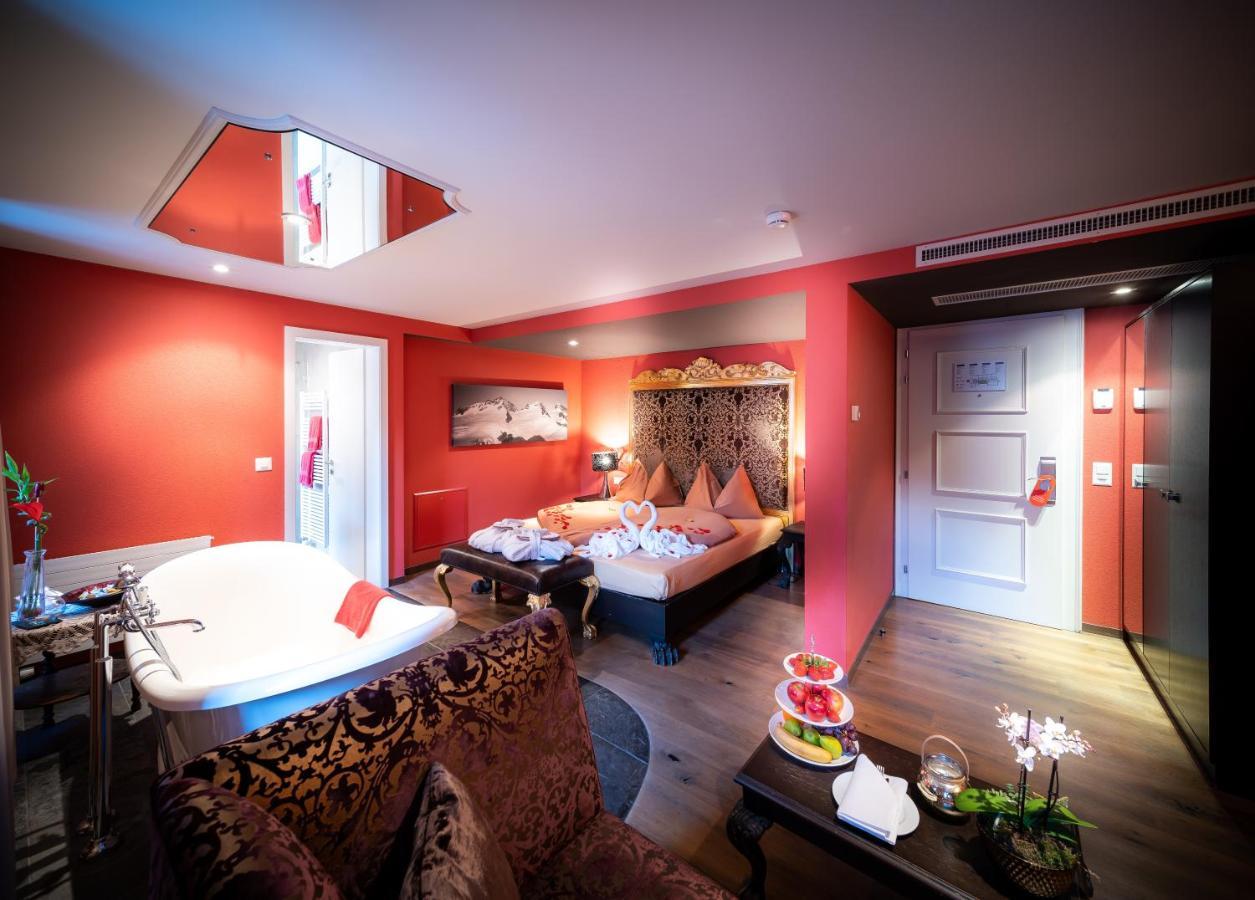 Honeymoon Suite,1070379100:JPEG
