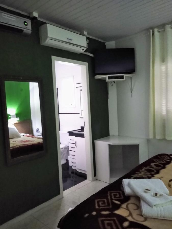 Standard Suite,1532160934:JPEG