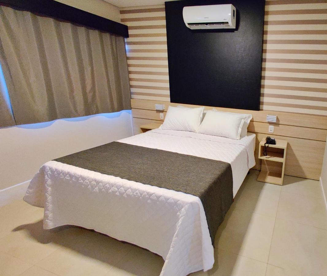 Quarto Deluxe com Cama de Casal ou 2 de Solteiro