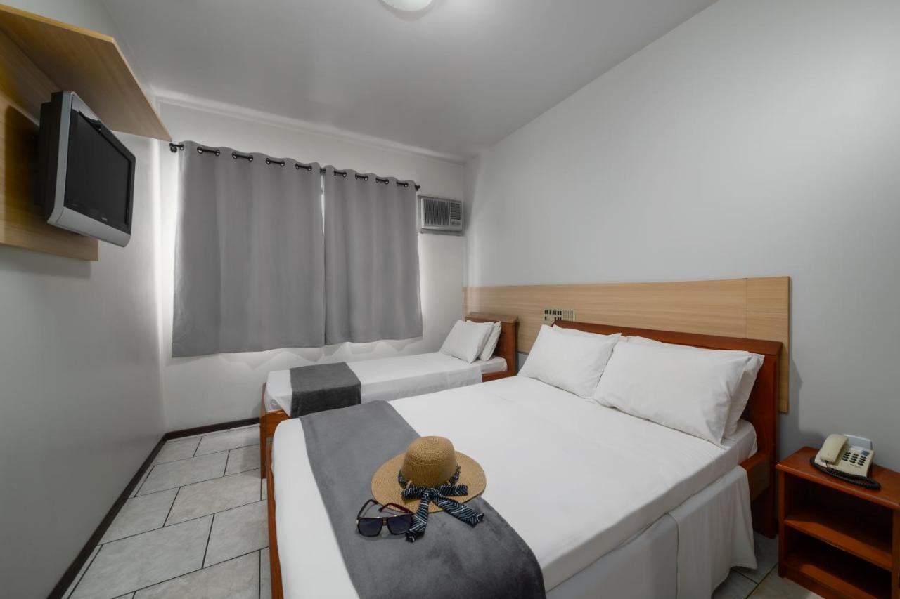Quarto Quádruplo Standard