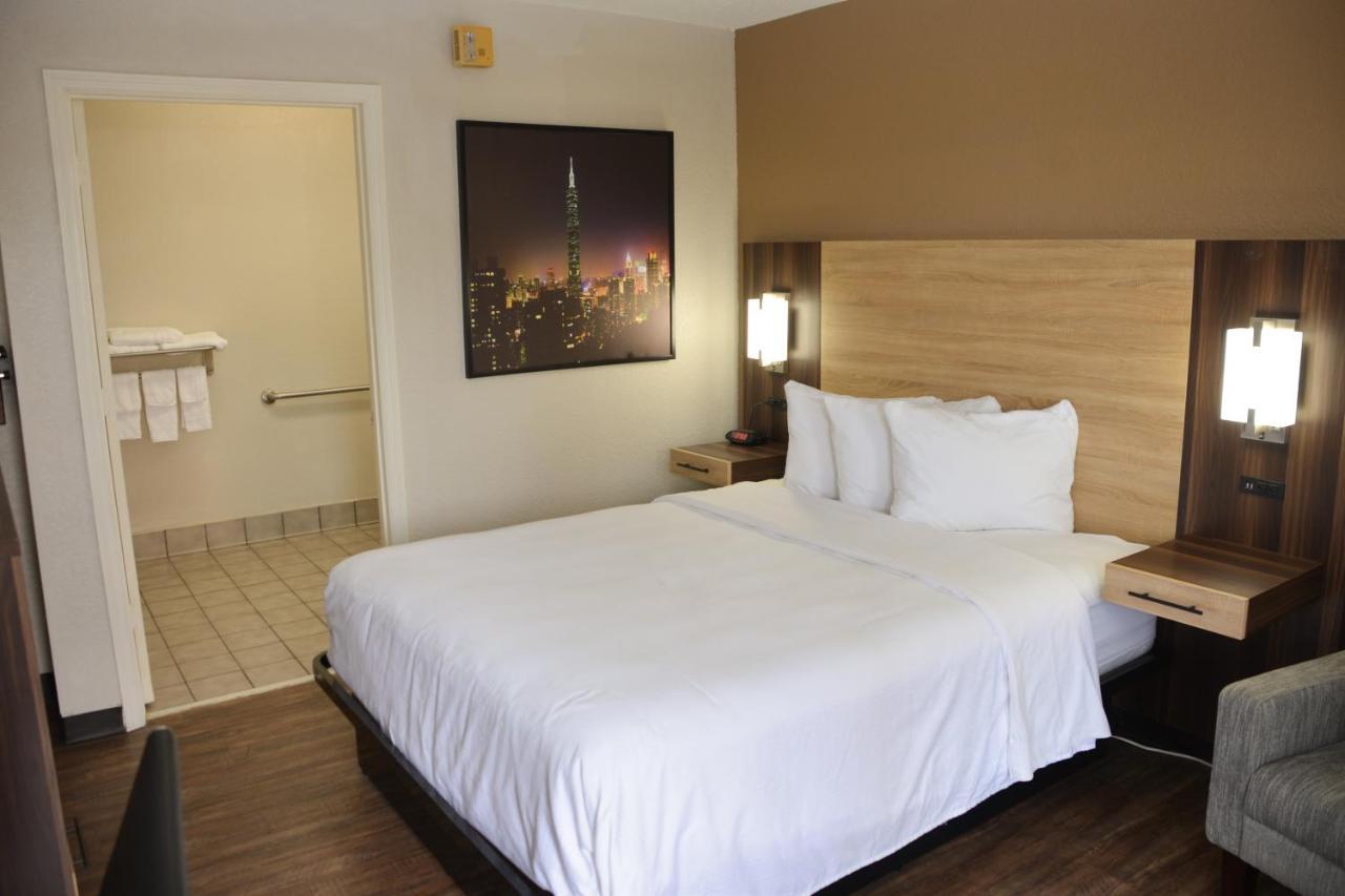 Queen Room - Mobility Access/Non-Smoking,703724773:JPEG