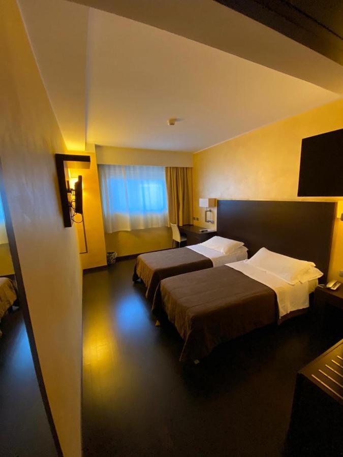 Single Room,1038875821:JPEG