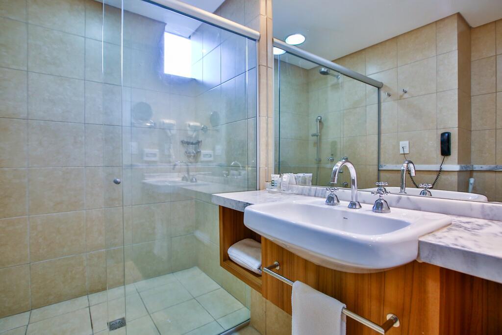Quarto Superior com 2 Camas de Solteiro