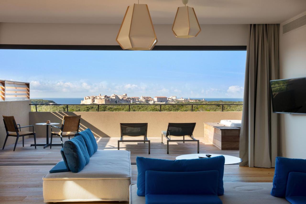 Suite Principale avec Bain à Remous Privé - Vue sur Citadelle
