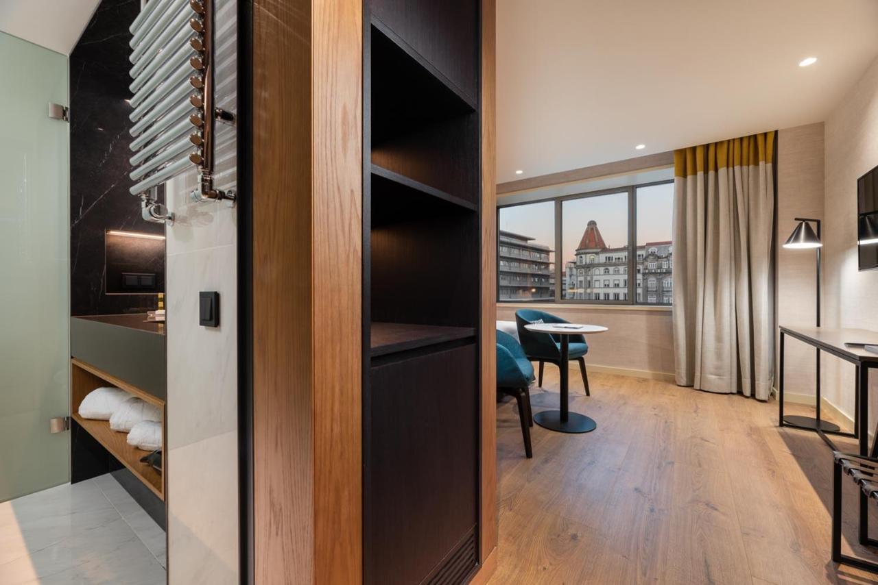 Chambre Double Deluxe - Vue sur Avenue des Aliados