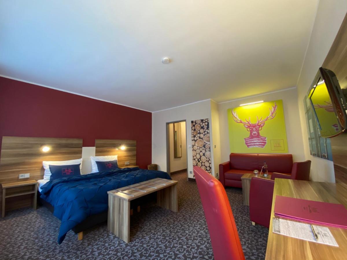 Family Room,1078517347:JPEG