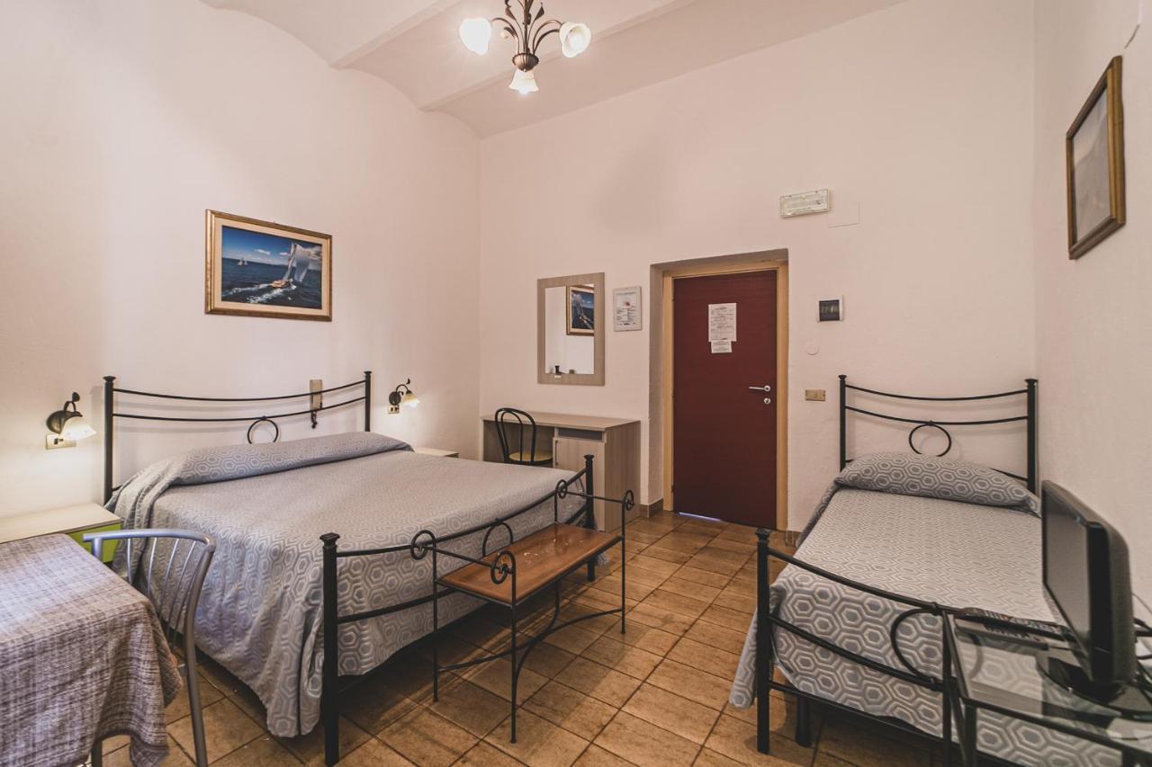 Budget Triple Room,1589305940:JPEG