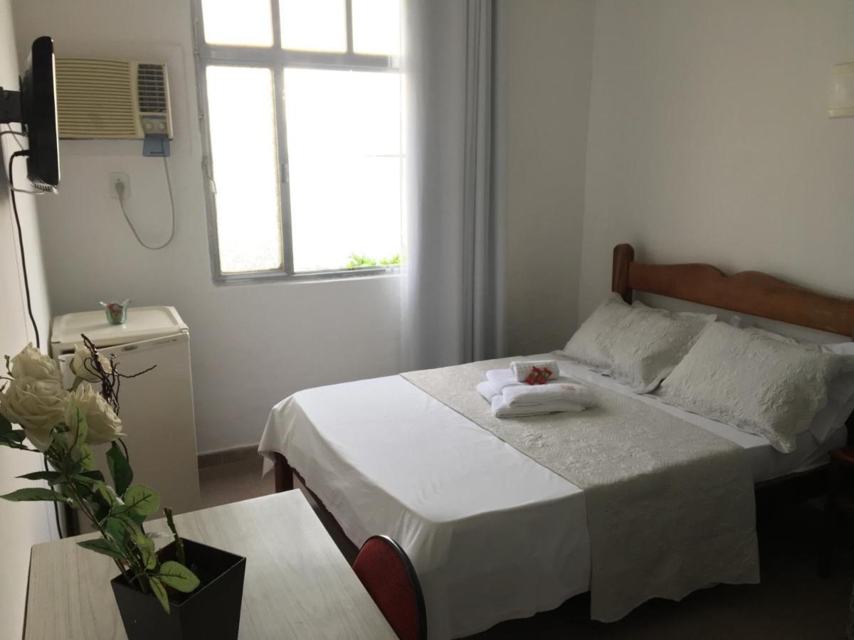 Quarto com Cama de Casal ou 2 de Solteiro