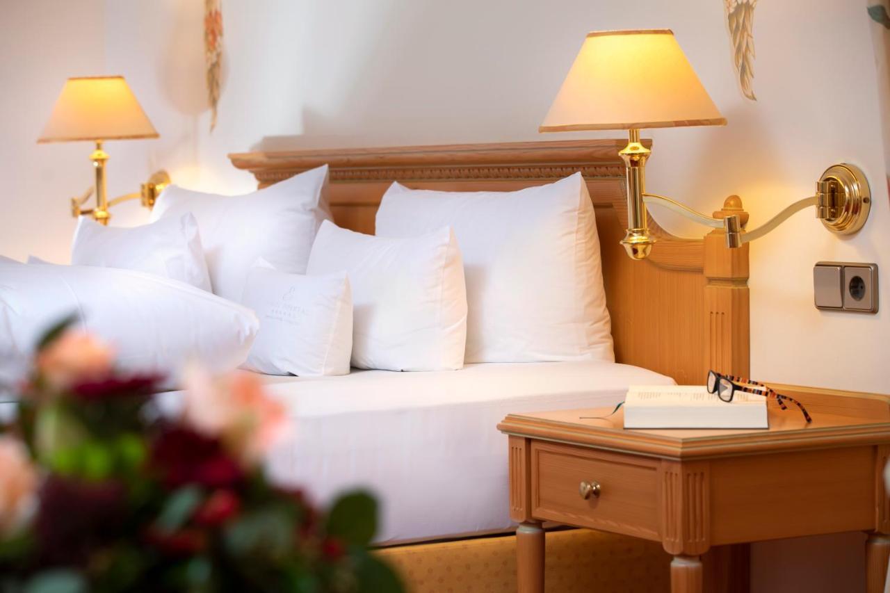 Doppelzimmer mit Balkon