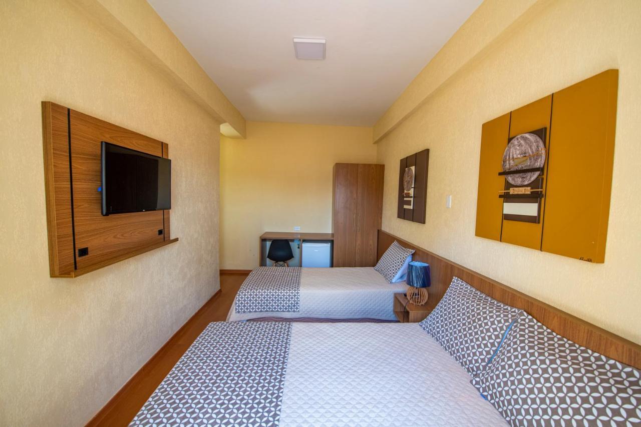 Quarto Triplo Standard