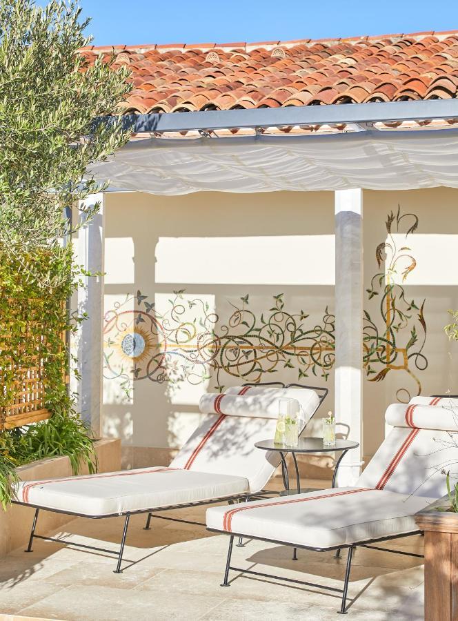 Chambre Double ou Lits Jumeaux de Luxe avec Accès Piscine