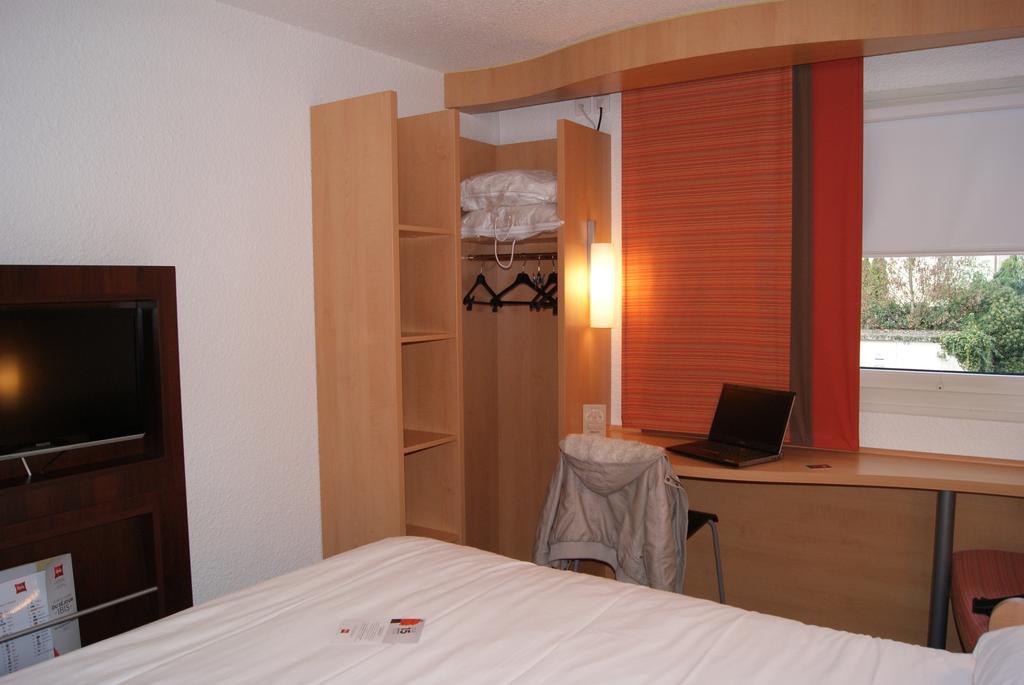 Standard Double Room,109952547:JPEG