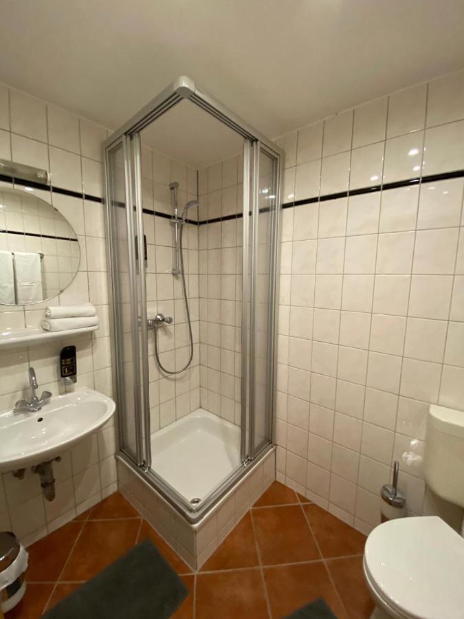 Small Double Room,1108135896:JPEG