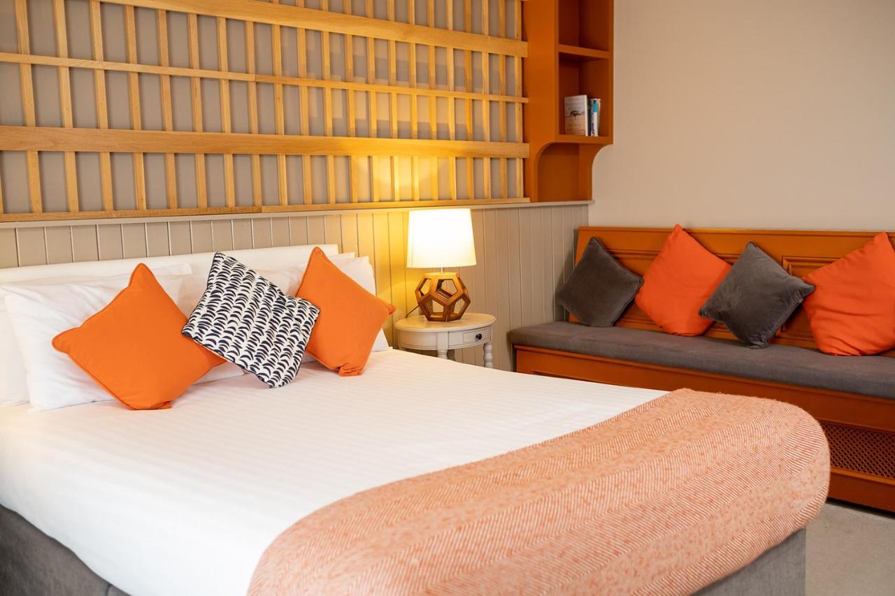 Double Room,828462356:JPEG