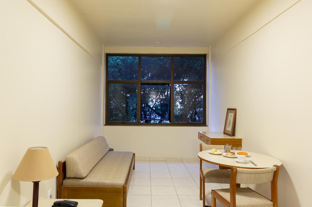 Quarto Duplo
