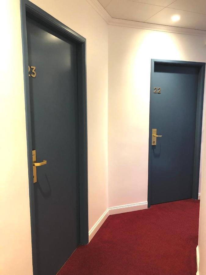 Double Room,1363714622:JPEG