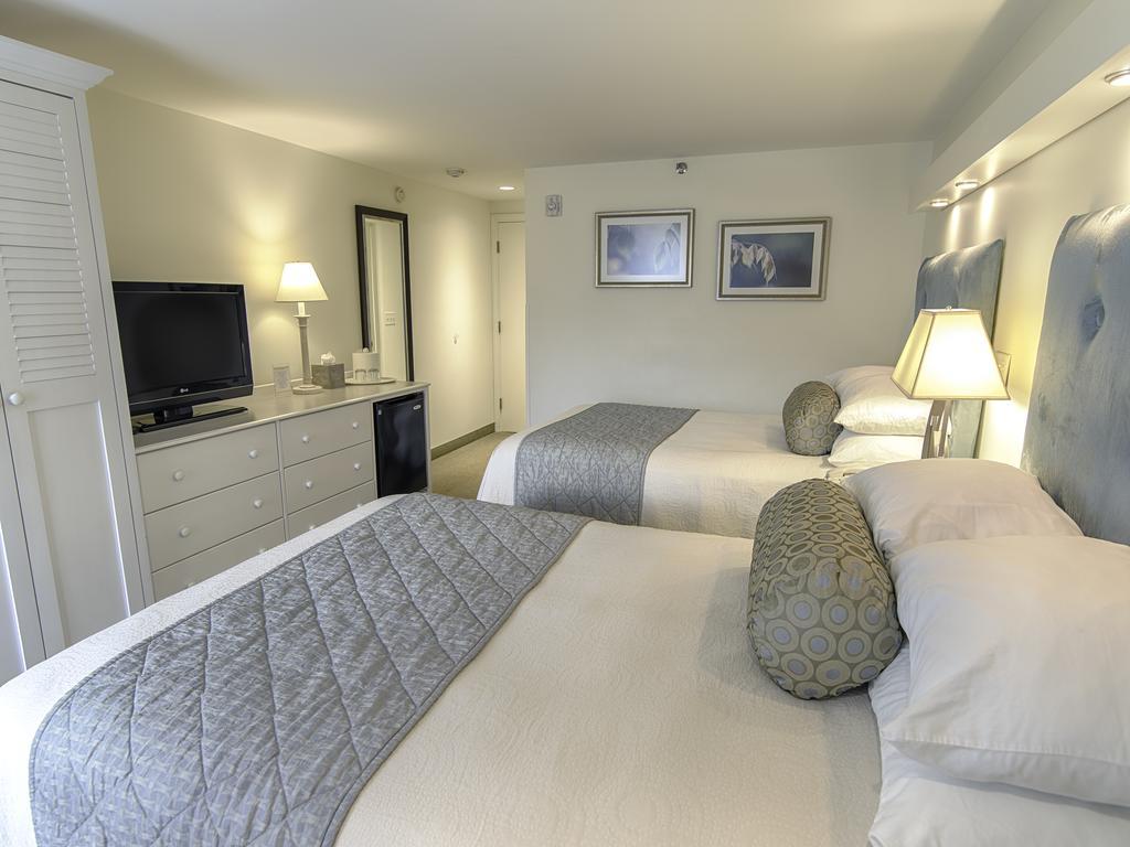 Double Room with Two Double Beds - Non Ocean View