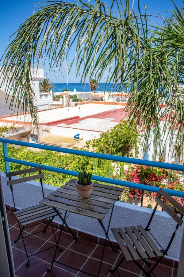 Habitación Doble Deluxe con balcón y vistas al mar