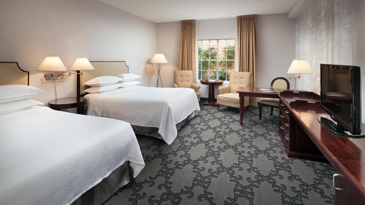 Standard Queen Room with Two Queen Beds