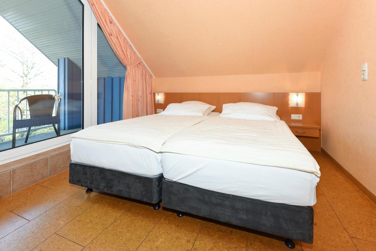 Doppelzimmer mit Balkon