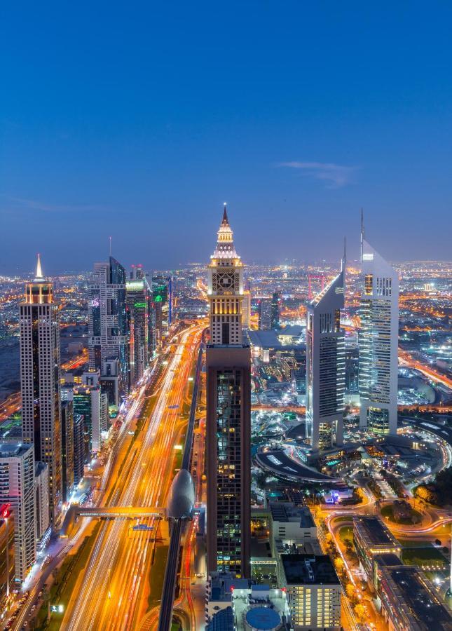 Quarto Superior com Vista da Sheikh Zayed