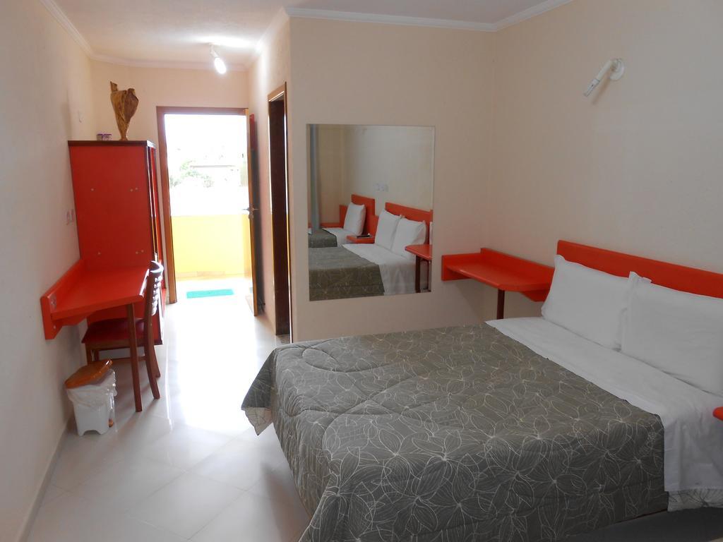 Quarto Duplo Deluxe com 1 Cama de Casal