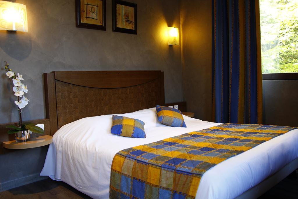 Chambre Double Supérieure avec Balcon et Vue sur le Lac