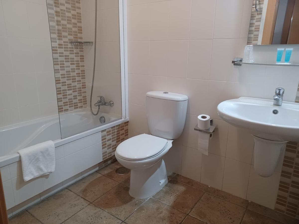 Habitación Doble con baño privado - 1 o 2 camas
