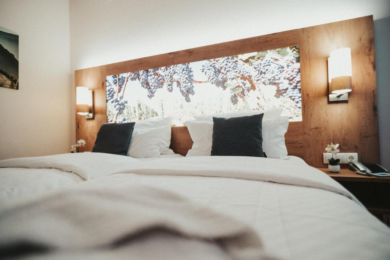 Double Room,1552192252:JPEG