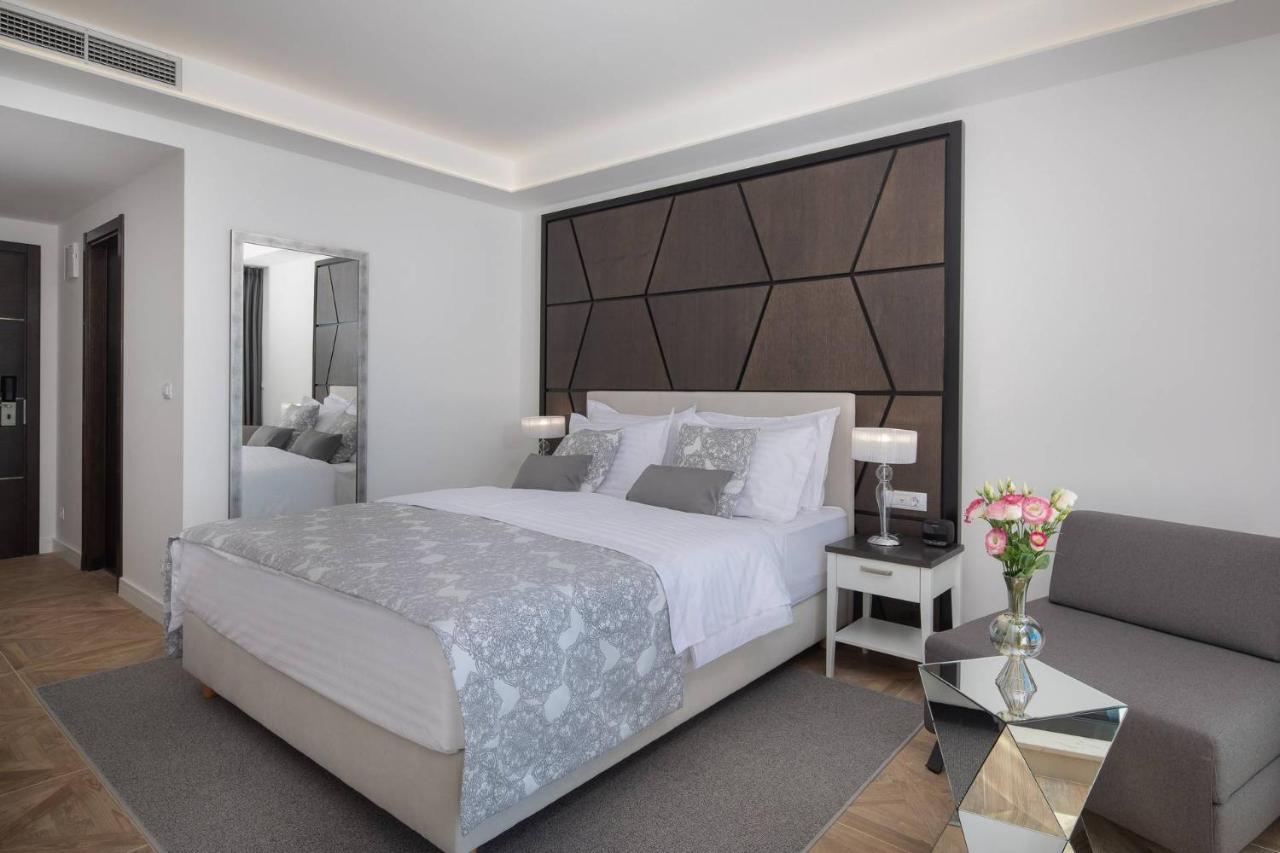 Adria King Bed Room at Pool Side,1182164608:JPEG