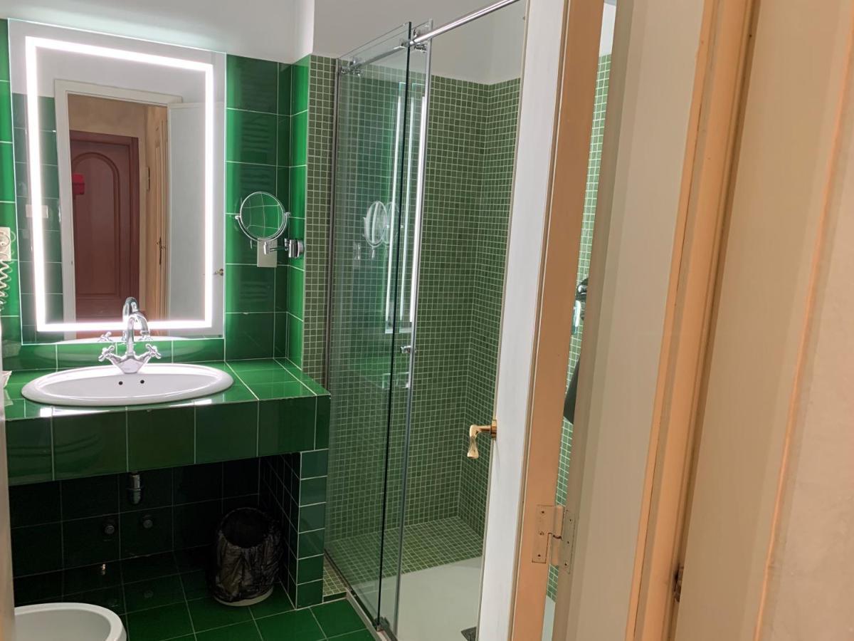 Triple Room,1186474426:JPEG