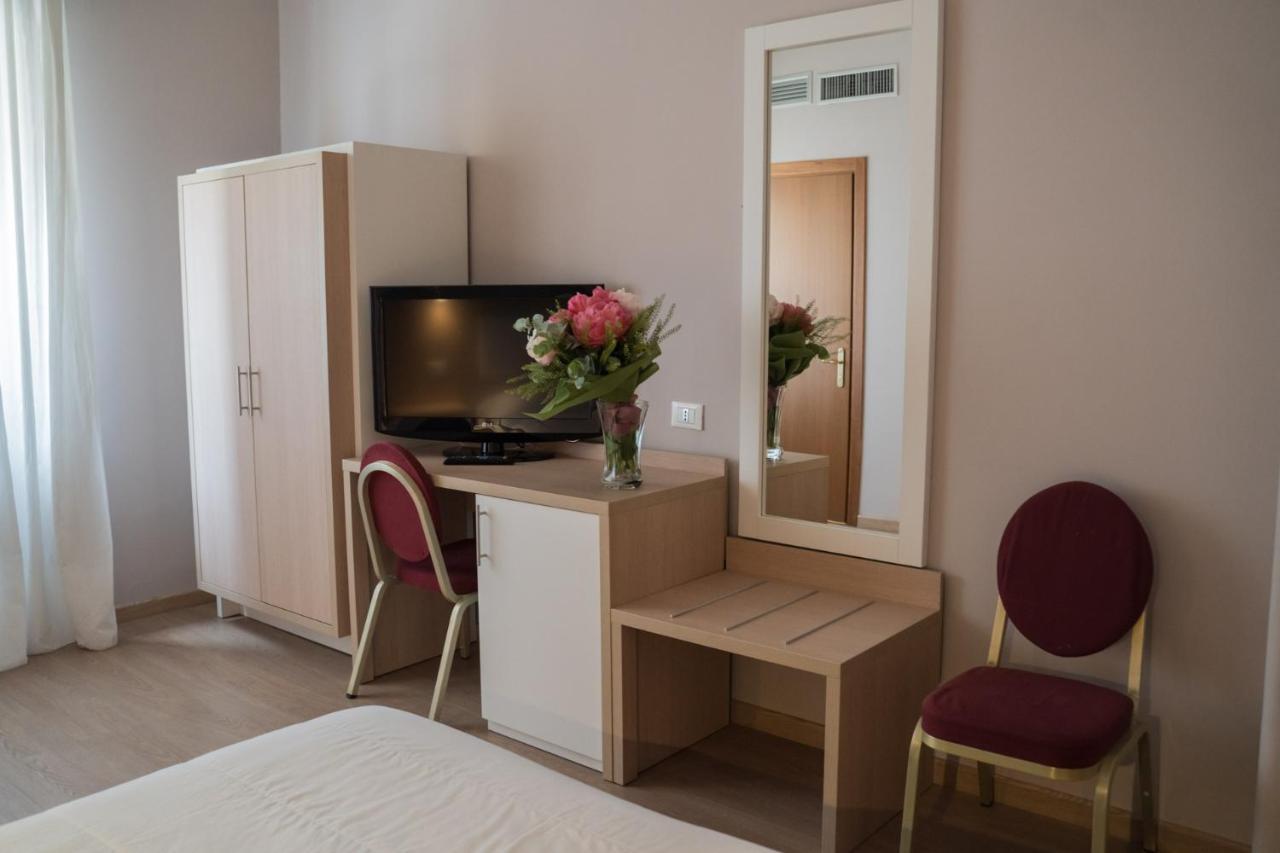 Double or Twin Room,1188931390:JPEG