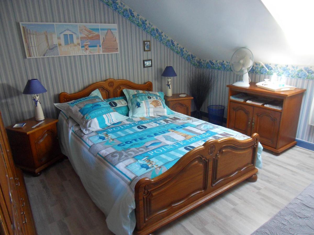 Chambre Triple avec Salle de Bains Privative