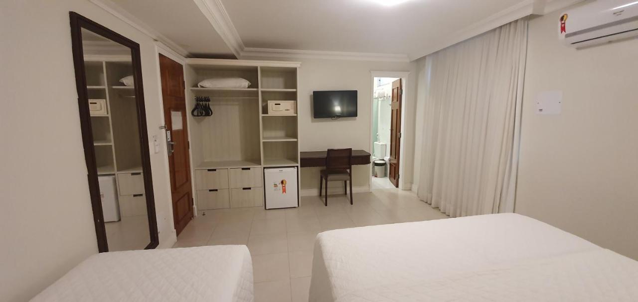Quarto Triplo Standard