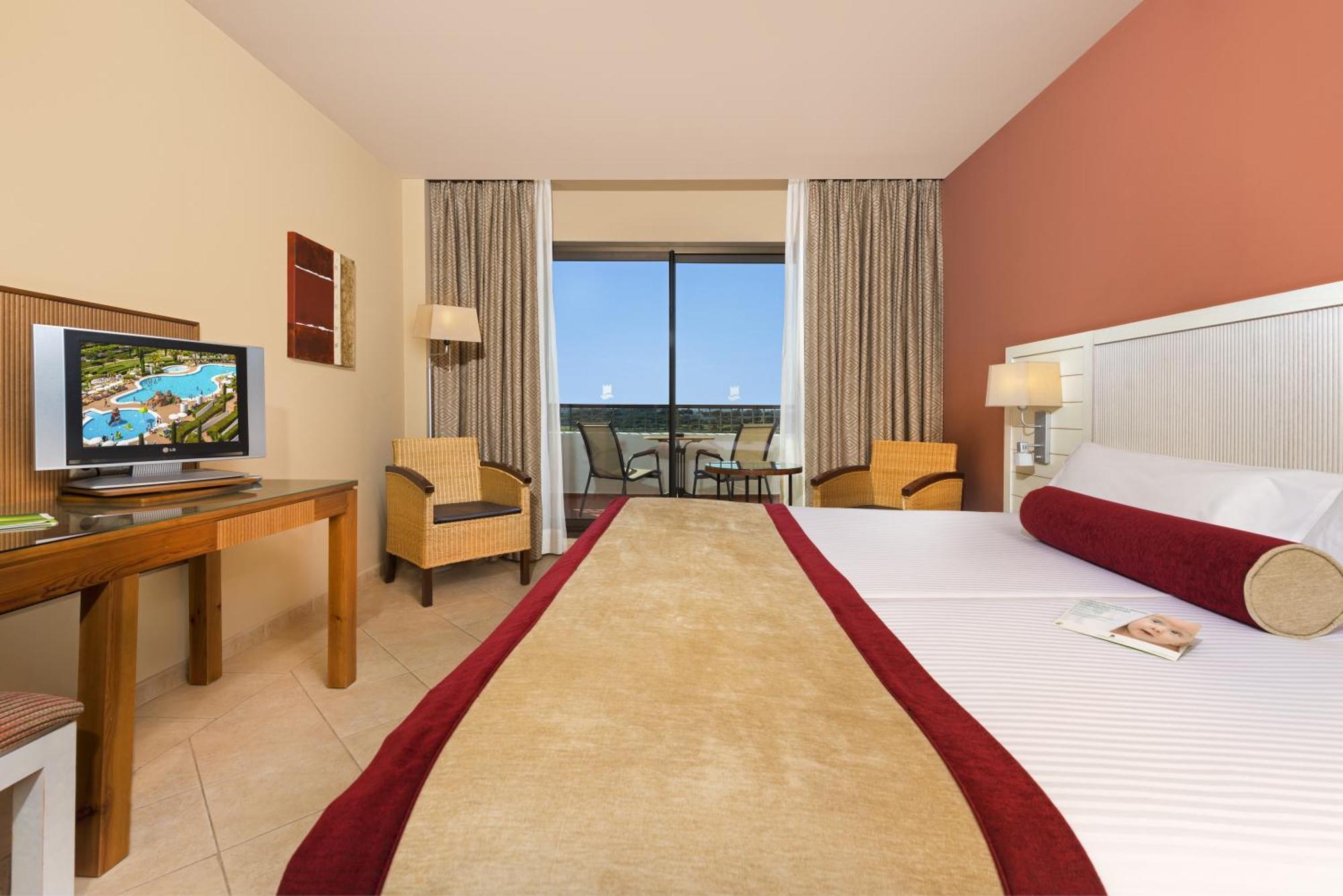 Double or Twin Room Side Sea View