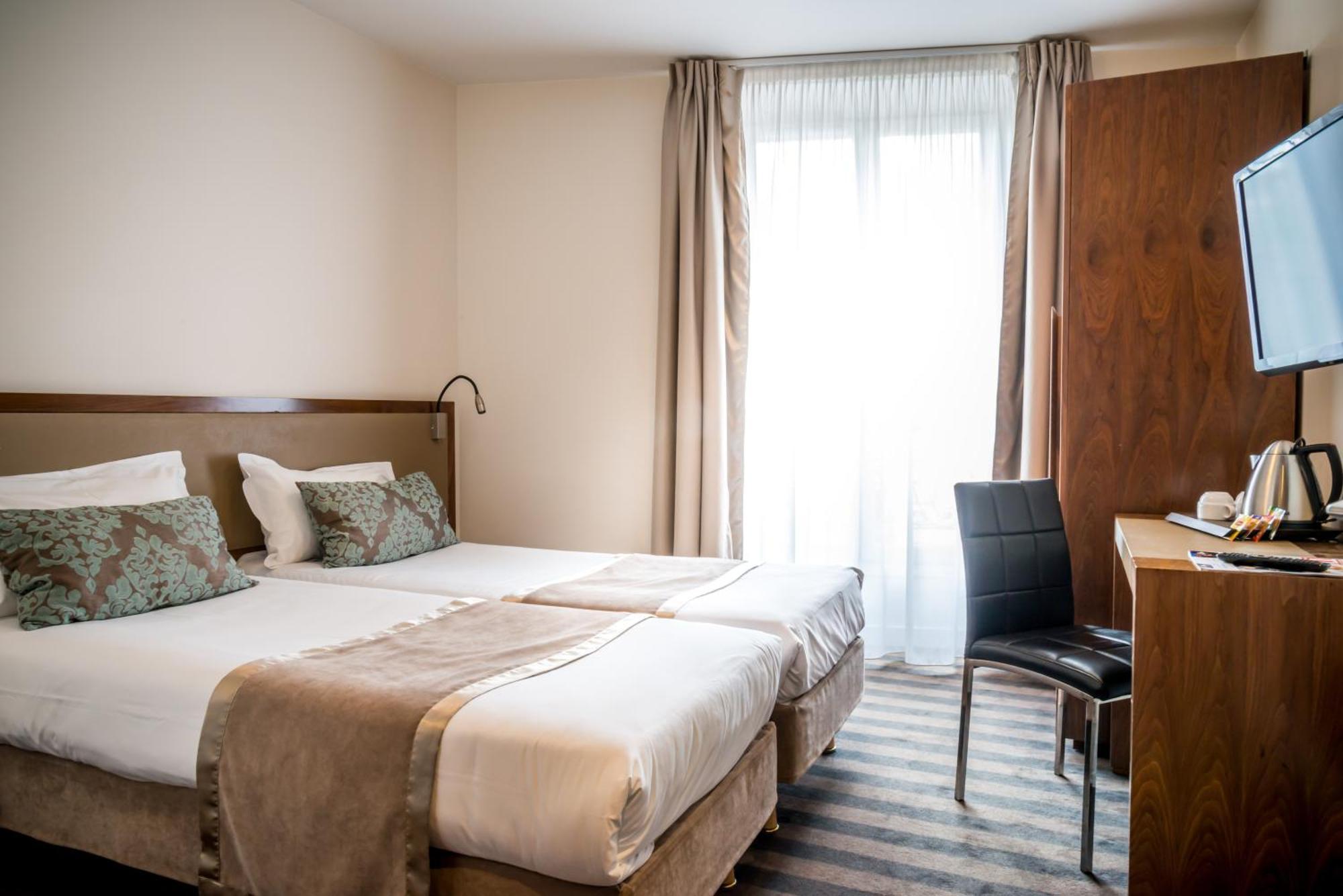 Quarto Standard com 2 Camas de Solteiro