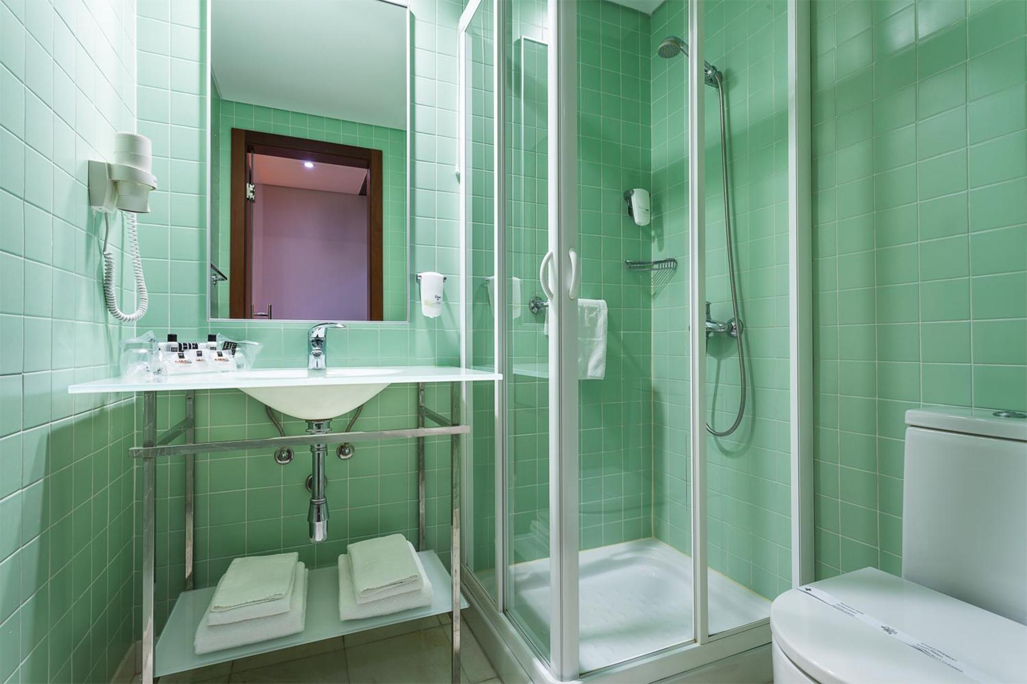Quarto Comfort com 2 Camas de Solteiro