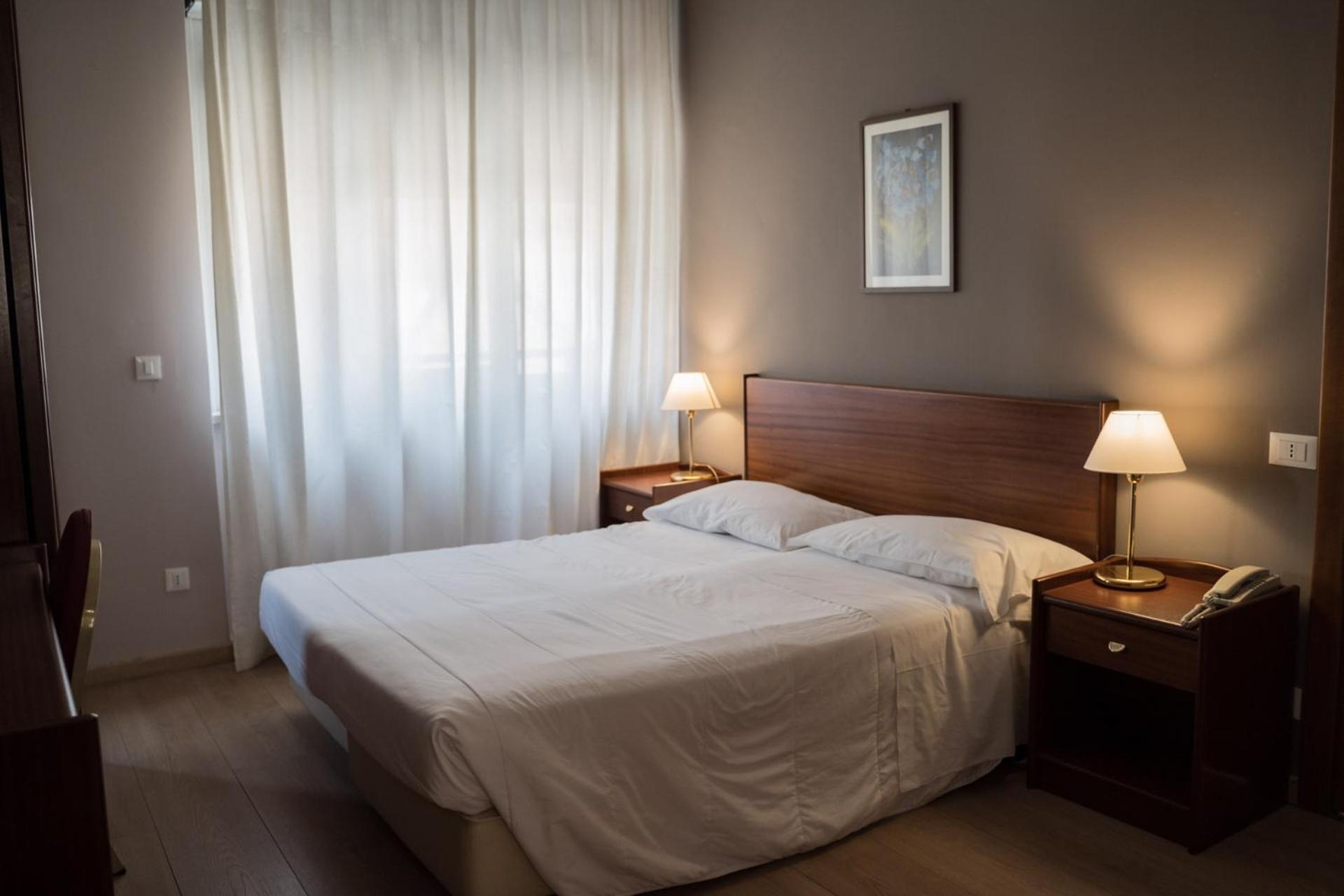 Economy Double or Twin Room,1584407931:JPEG