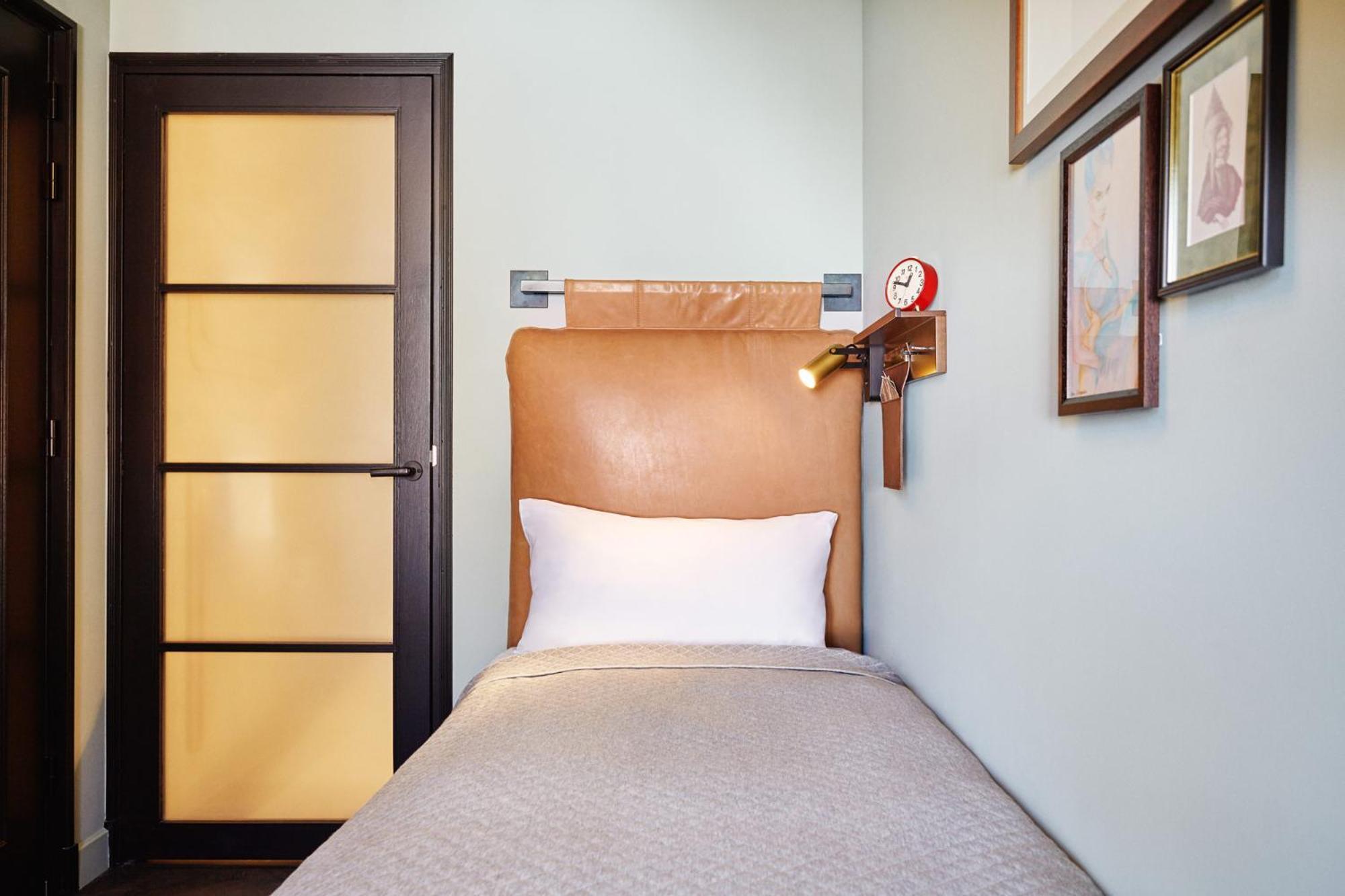 Single Room,1210184767:JPEG