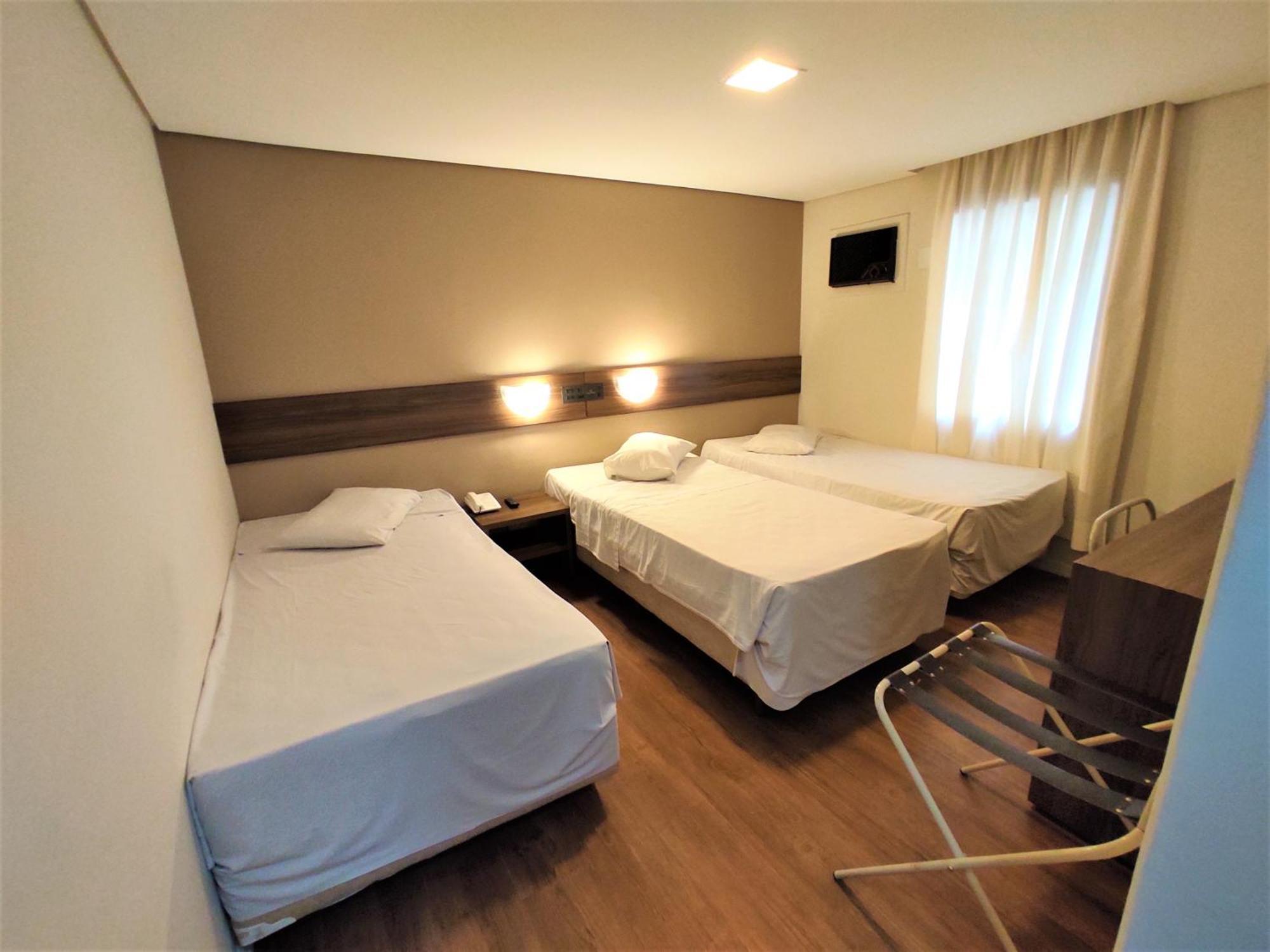 Quarto Triplo Standard
