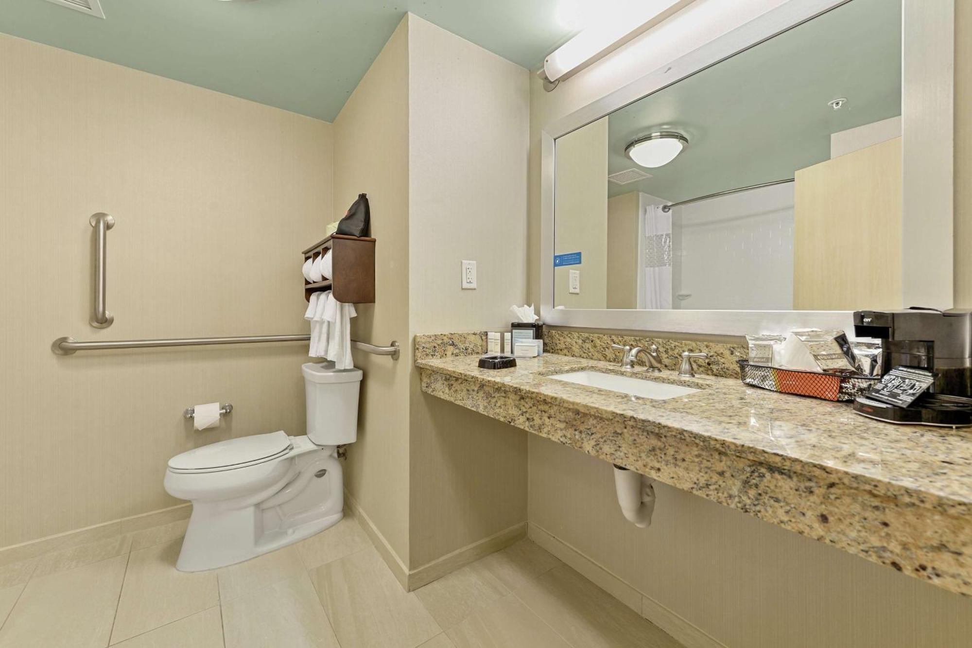 Queen Room with Two Queen Beds - Mobility and Hearing Access/Non-Smoking