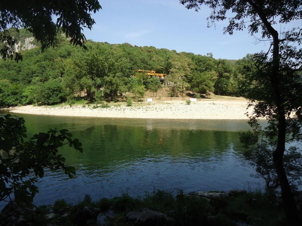 Chambre Double avec Terrasse - Vue sur la Rivière