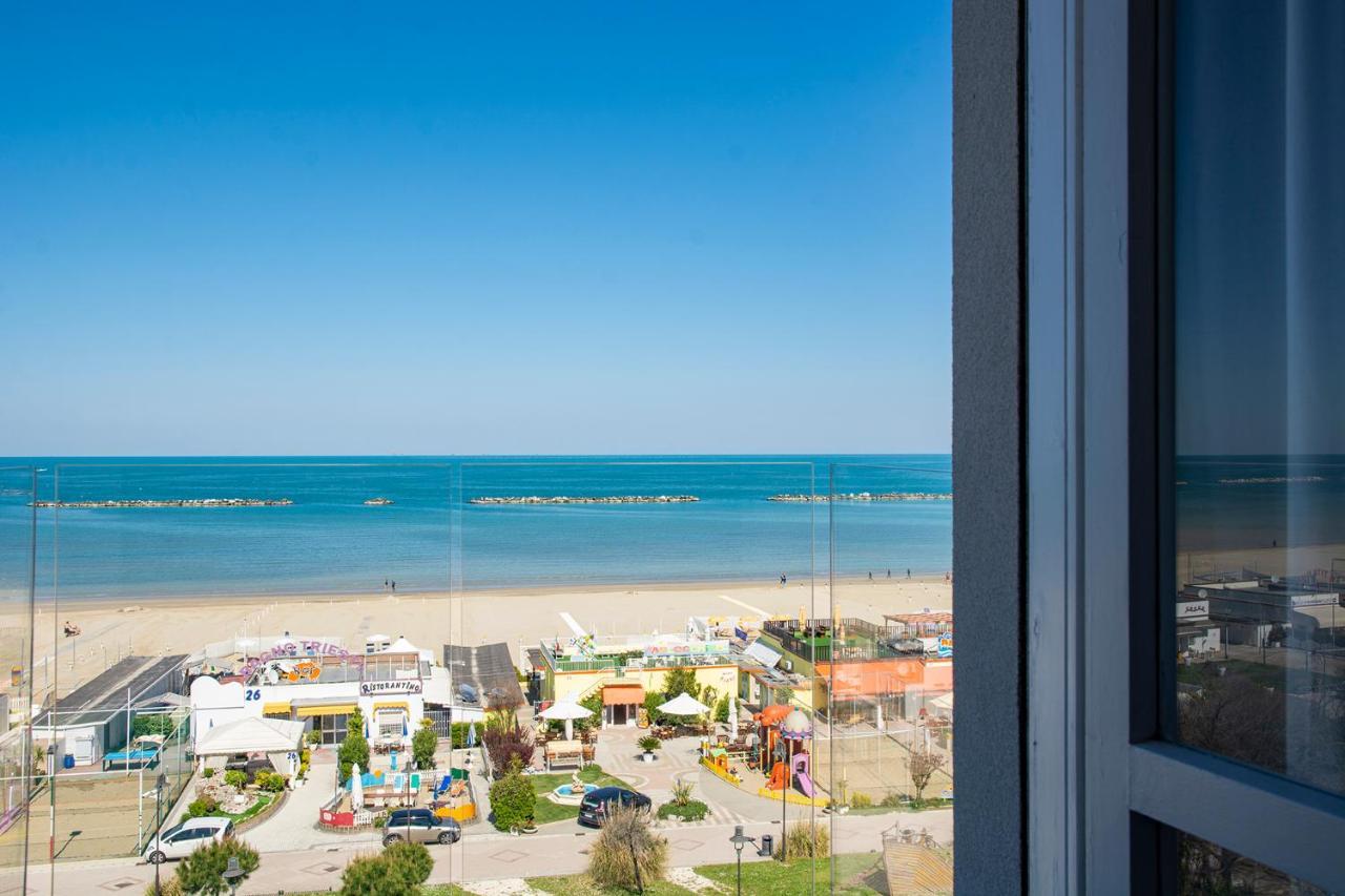 Camera Tripla con Balcone e Vista Mare