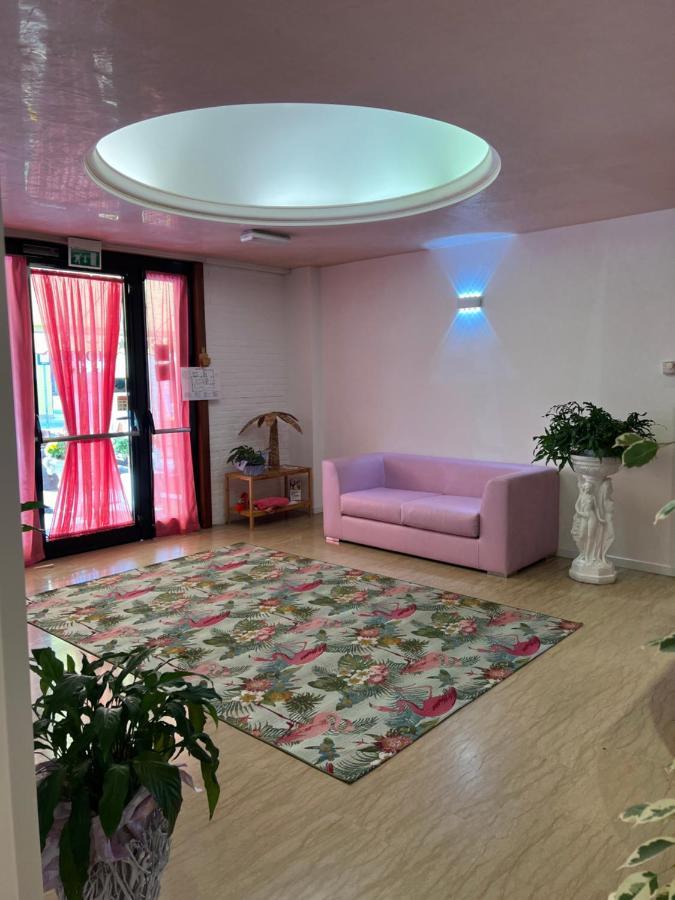 Single Room,1230965216:JPEG