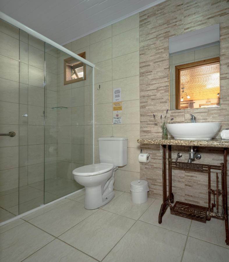 Standard Suite,1232087192:JPEG