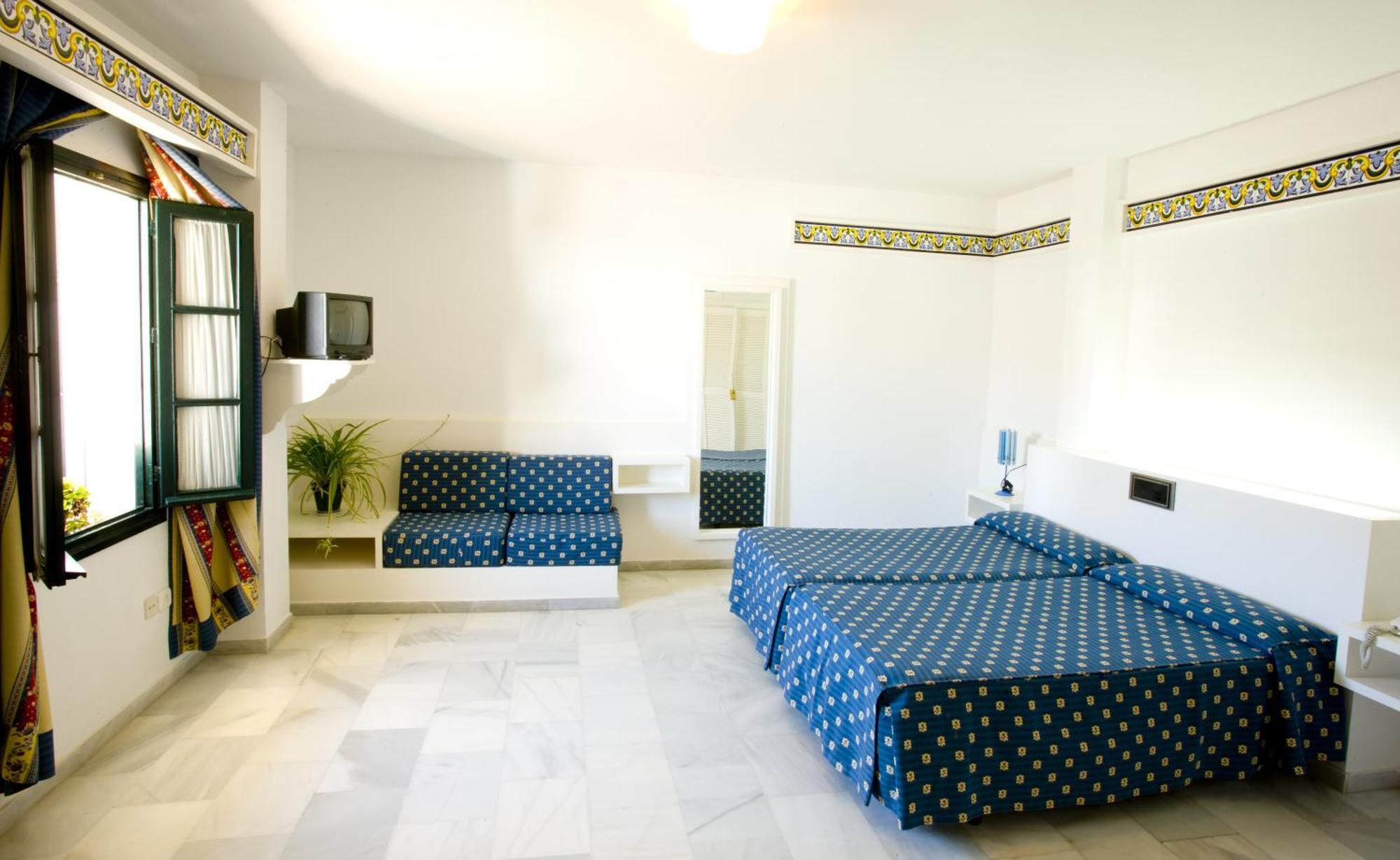Triple Room,1234895420:JPEG