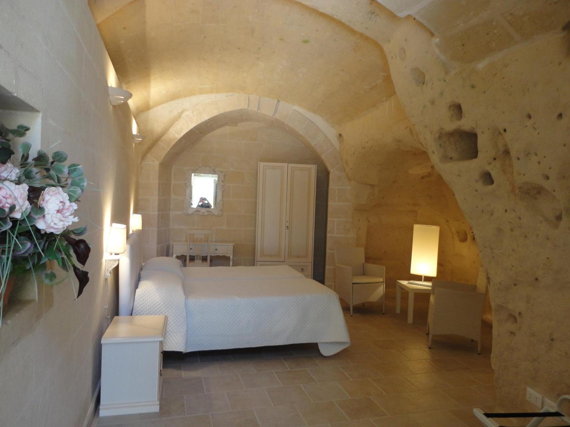 Junior Suite Cave,1235162162:JPEG