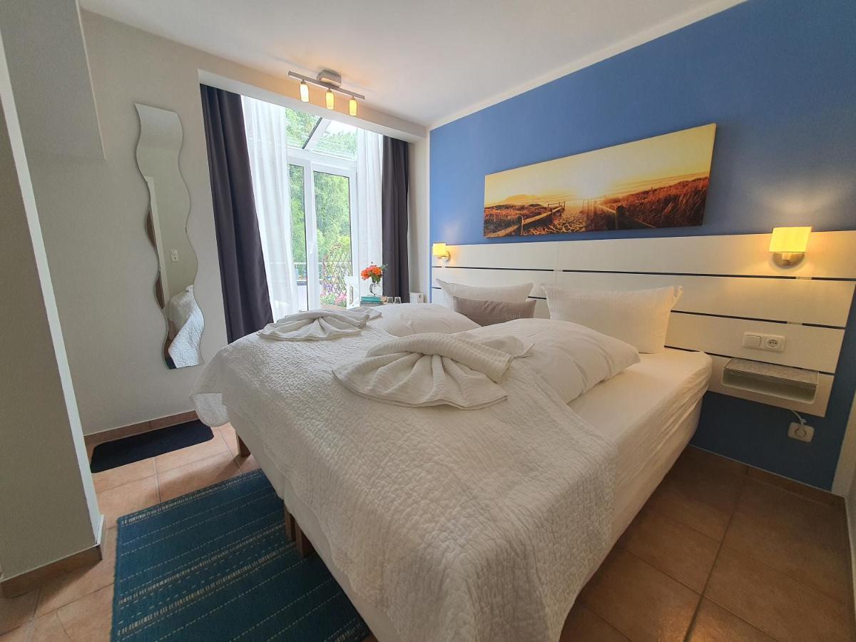Doppelzimmer mit Balkon